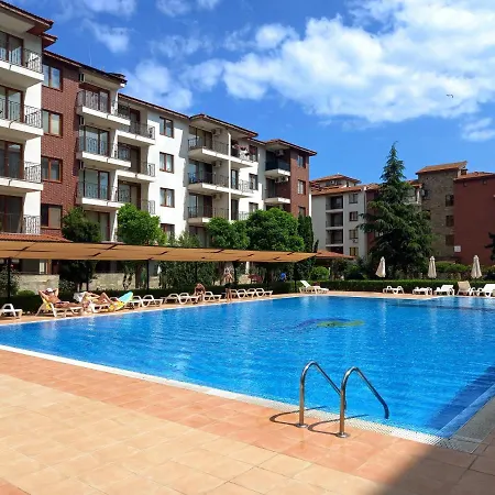 Apollon-7 Family Apartment *